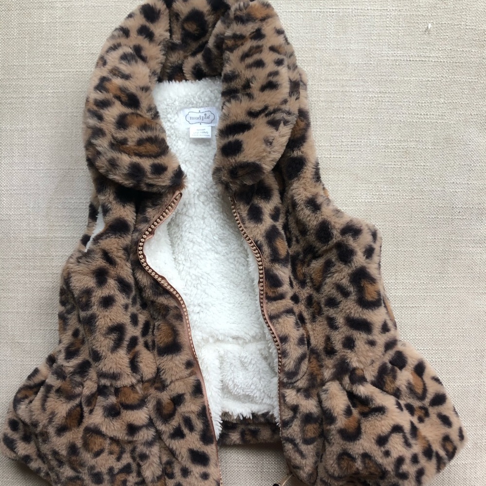 Mud pie Leopard vest